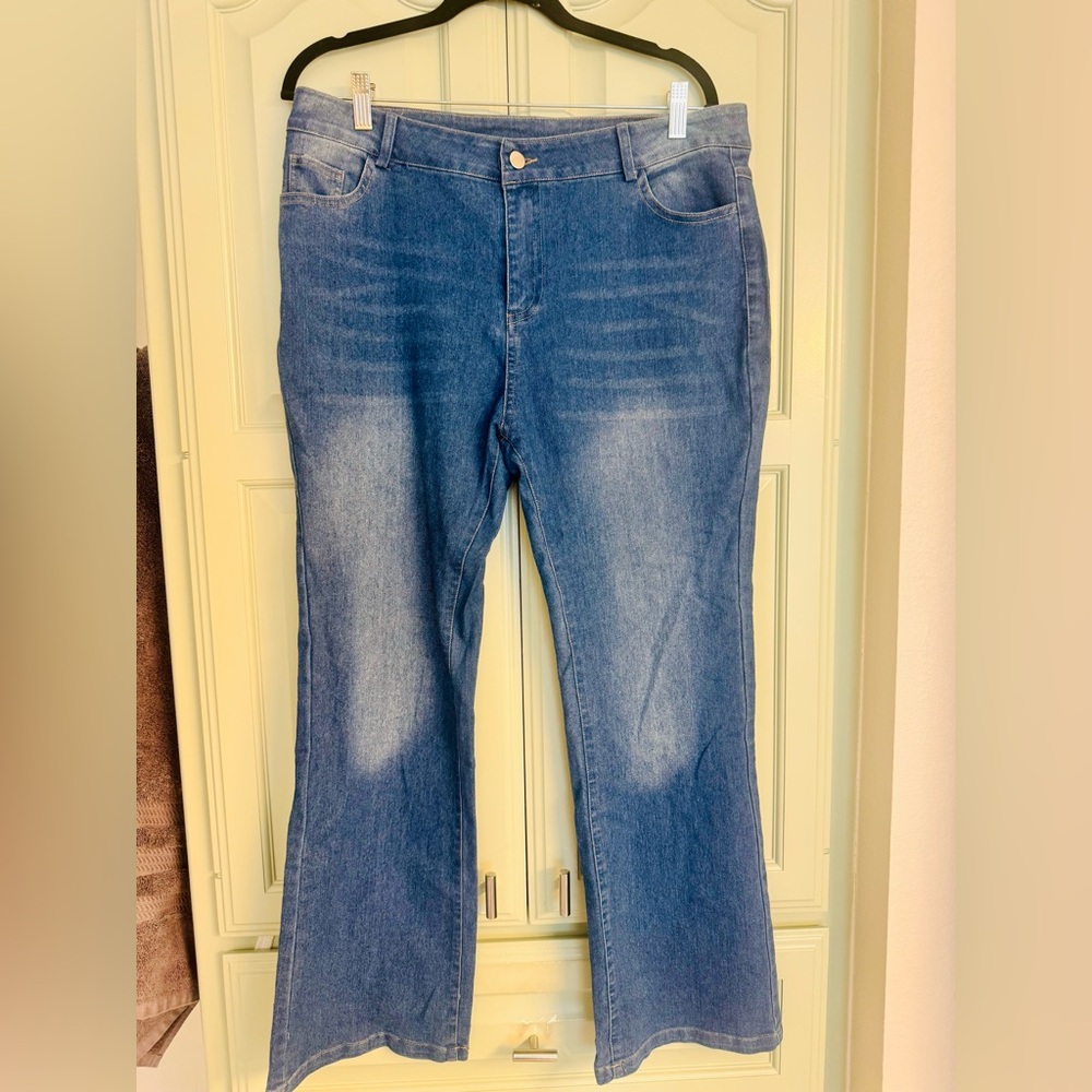 Classic Blue Stretch Women's Jeans